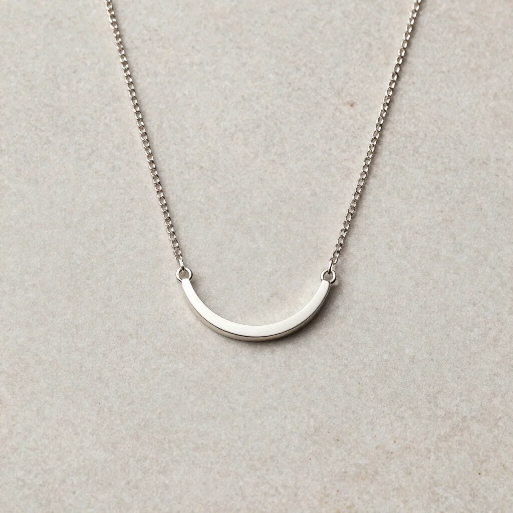 Arc Pendant Necklace